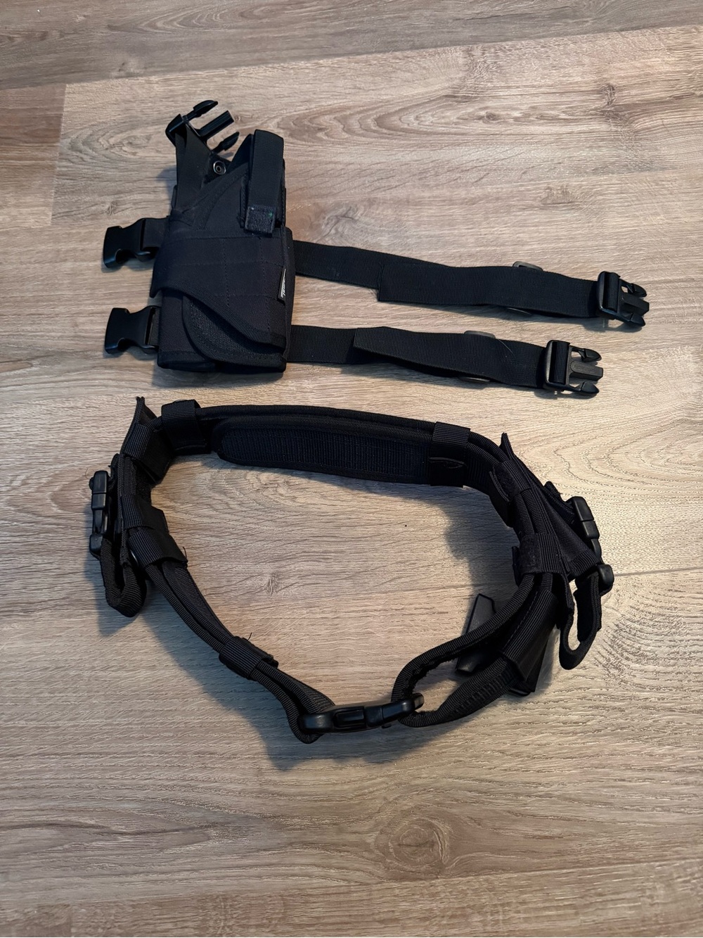 Adjustable Black Tactical Waist Belt and Drop Holster